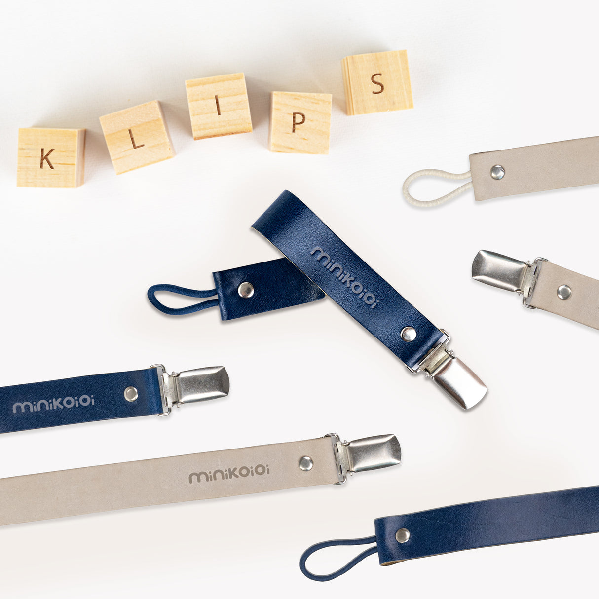 KLIPS Schnullerkette aus Leder-dunkelblau