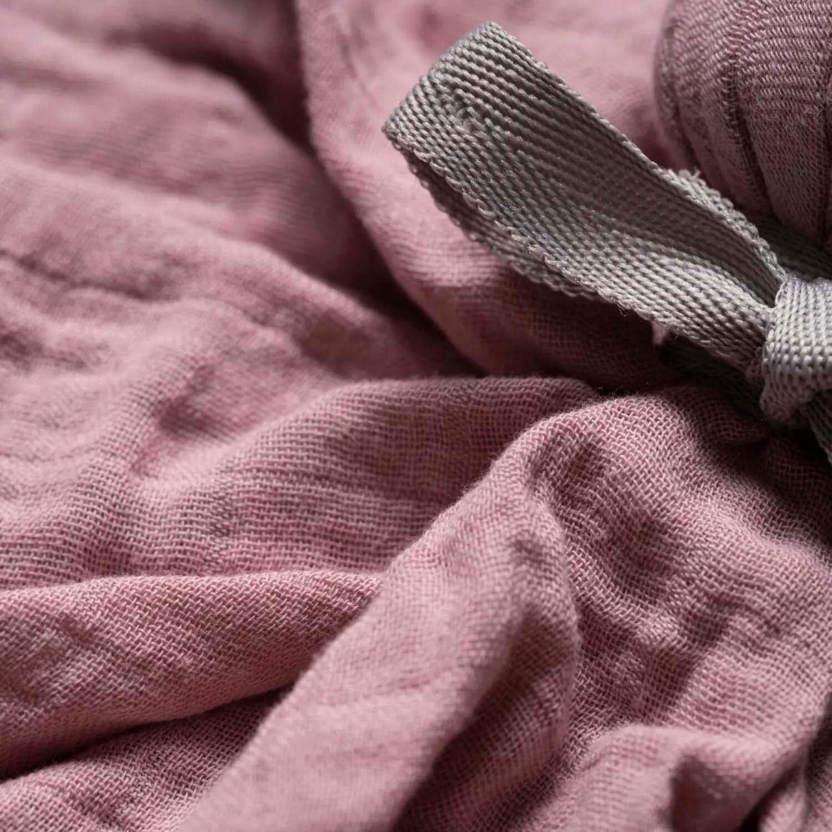 lange en mousseline bio pour bébé, violet