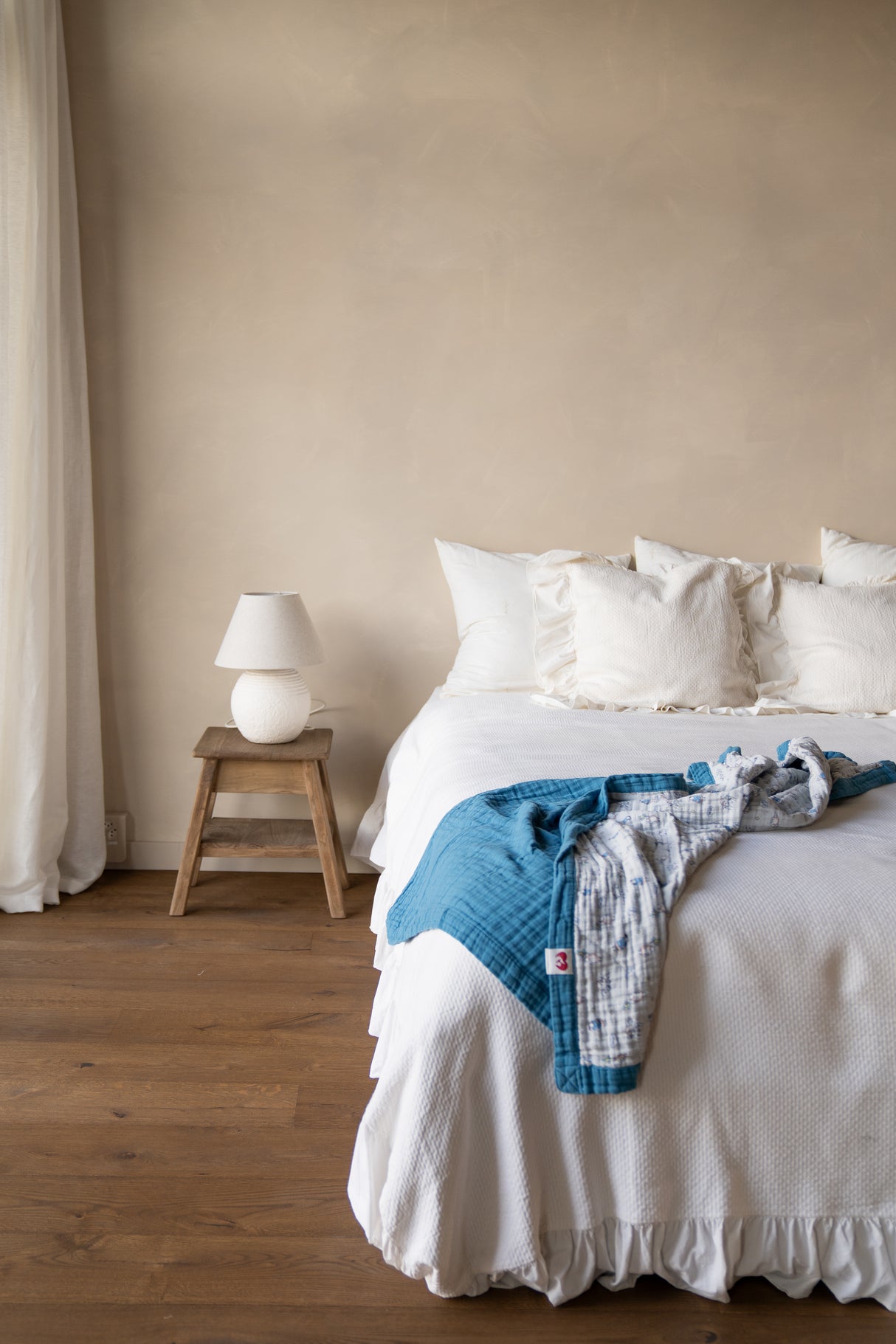 Organic 4-layer double-sided embroidered muslin blanket blue 145 cm x 100 cm