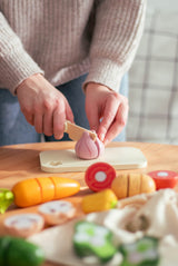 Wooden vegetable cutting set