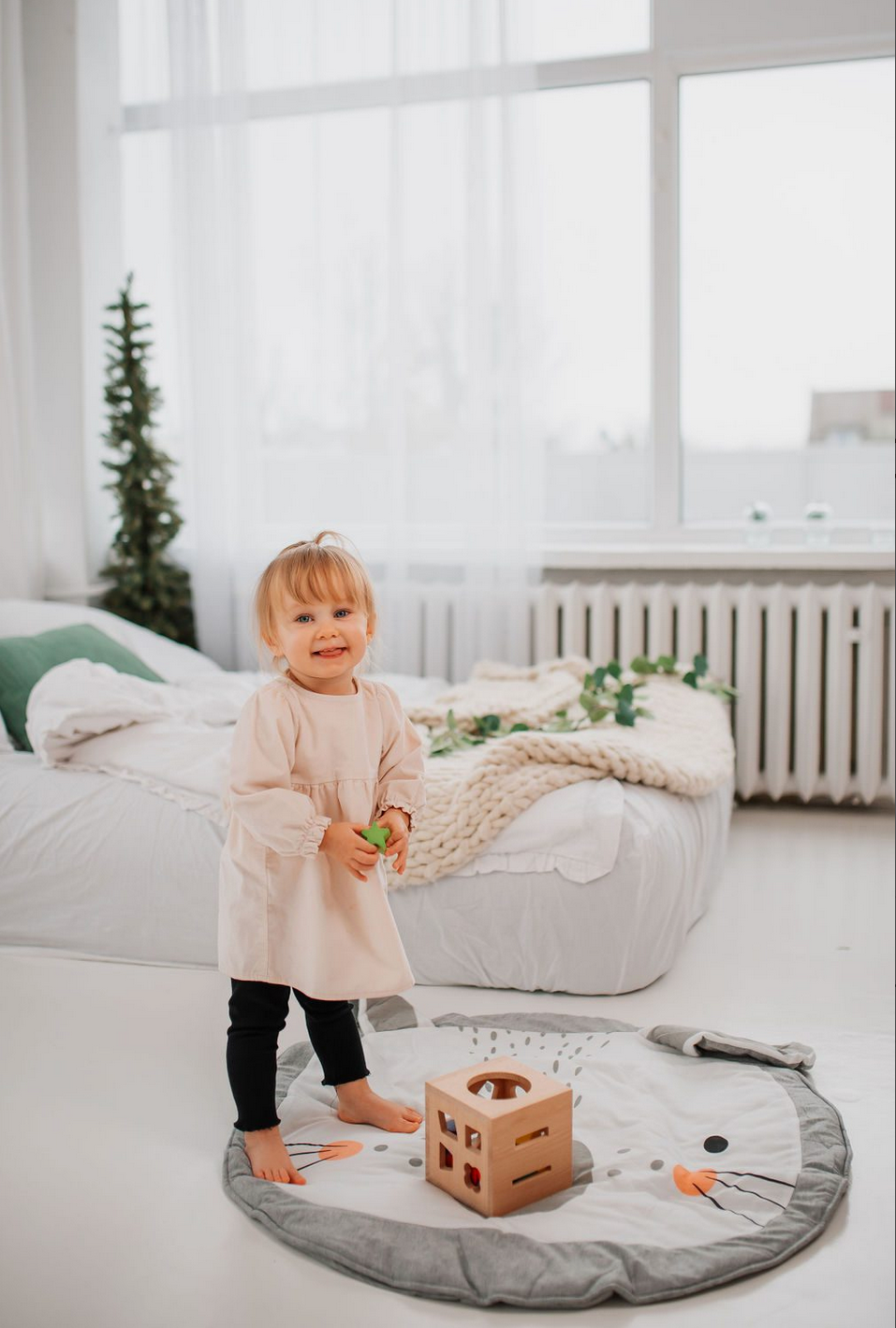 Runder Baumwoll Spieldecke für Babys Hase grau/weiss