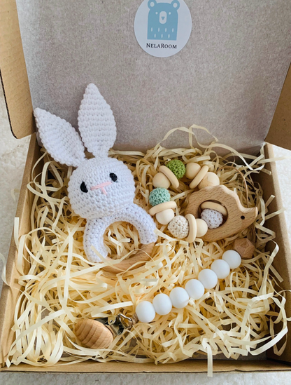 Baby Box - Geschenkset Beissring/Schnullerkette/Rassel - weiss